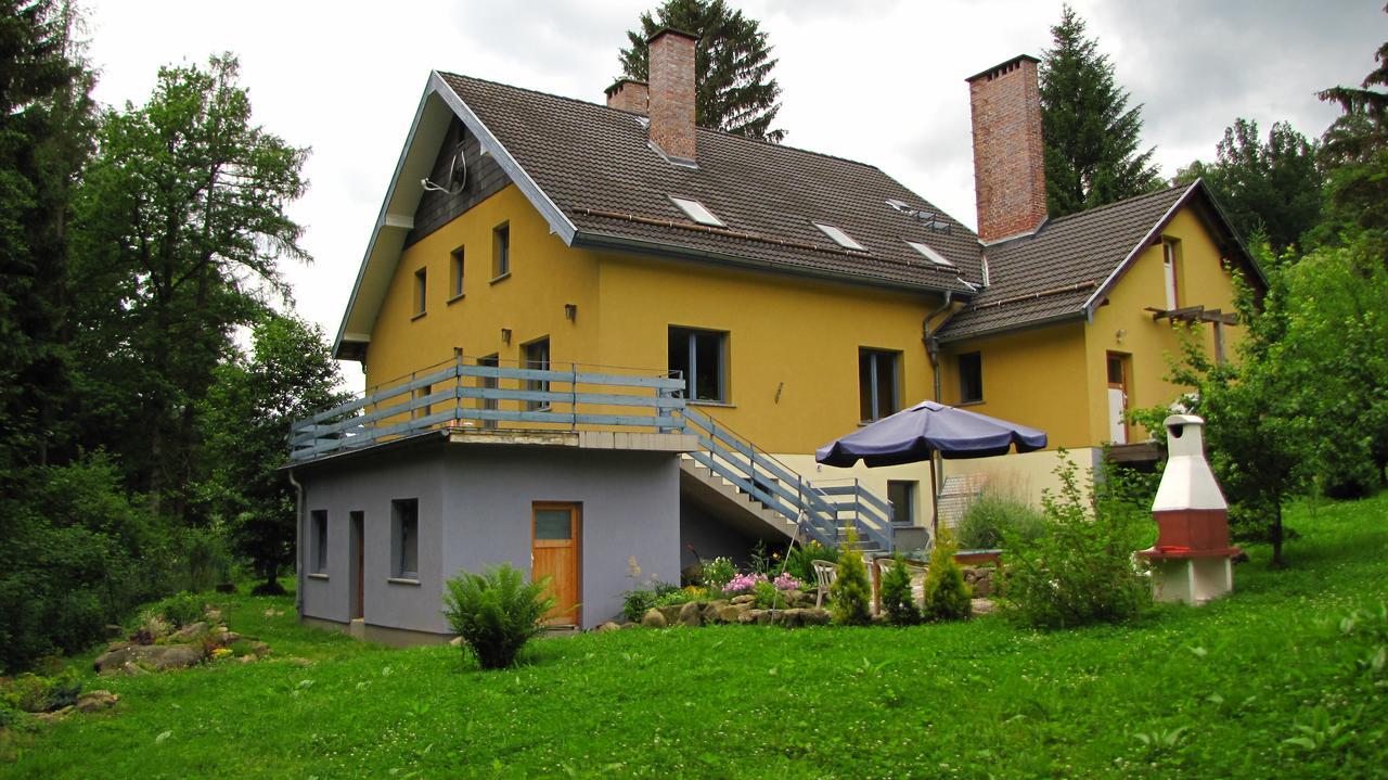 Krokus Apartamento Piechowice Exterior foto